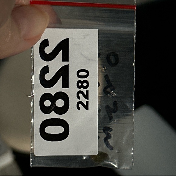 Chrome Green (Sphene) 0.80 CT’s Attractive piece - Picture 10 of 17